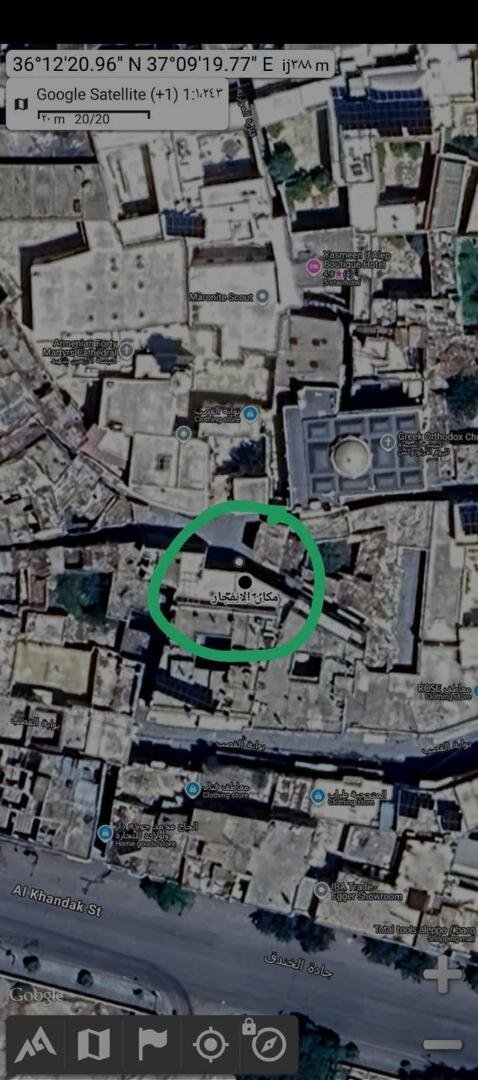 سقوط قتلى وجرحى من الشرطة السورية في تفجير انتحاري نفسه أثناء توجهه لاستهداف كنيسة وسط حلب