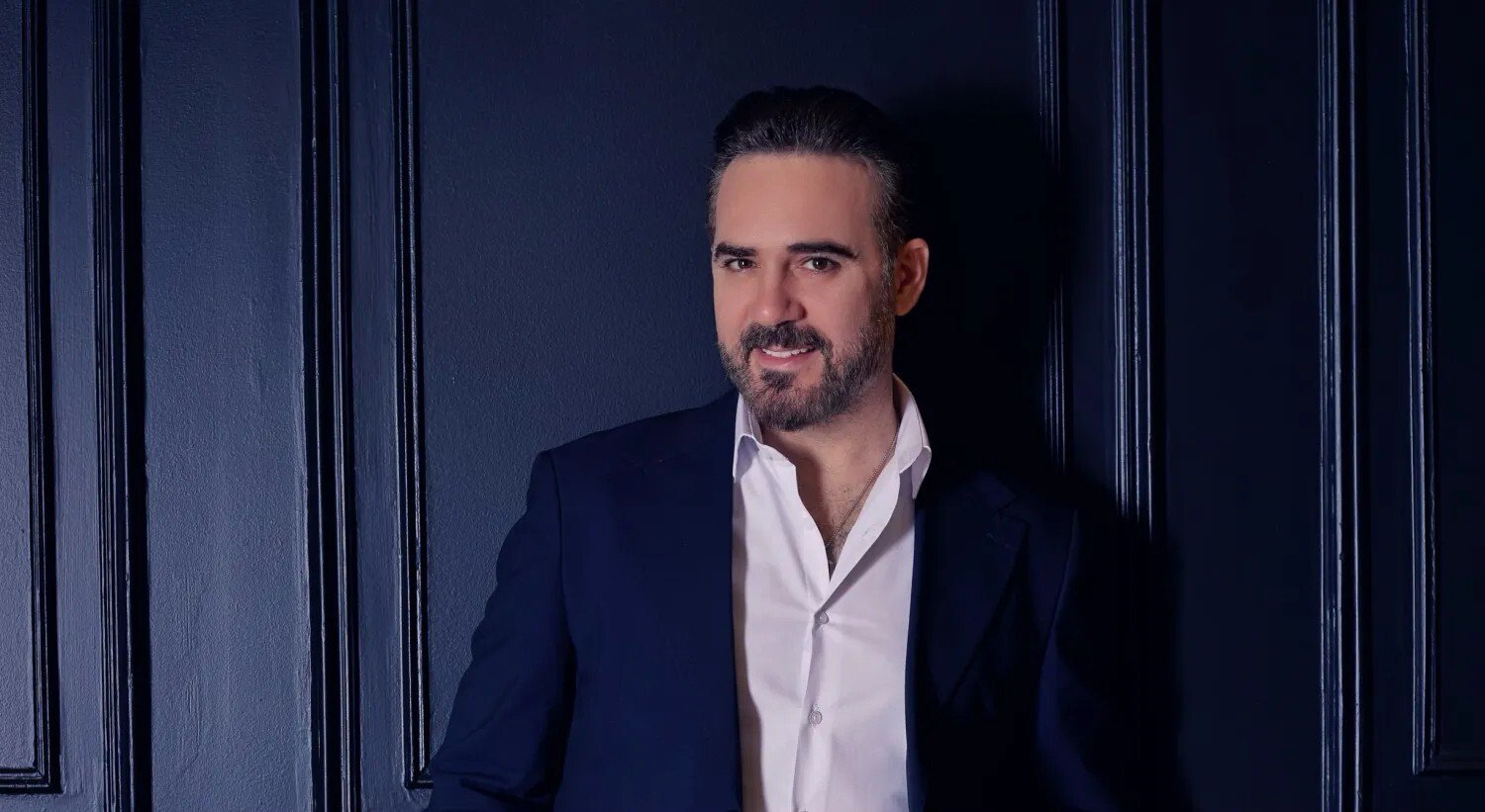 غضب وائل جسار في حفل العراق برأس السنة.. يغادر المسرح بسبب سوء التنظيم (فيديو)