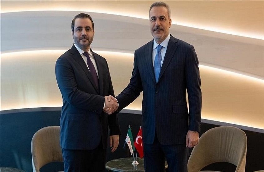 الشيباني يطلع فيدان على آخر التطورات في مدينة حلب