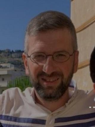 الجيش الإسرائيلي يعلن مهاجمة عنصر من حزب الله في بنت جبيل جنوبي لبنان (صور)