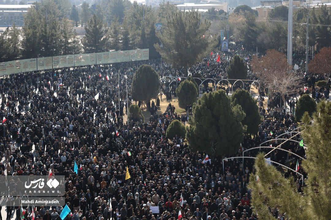 فيديو: مسيرات حاشدة دعماً للثورة الإسلامية في إيران