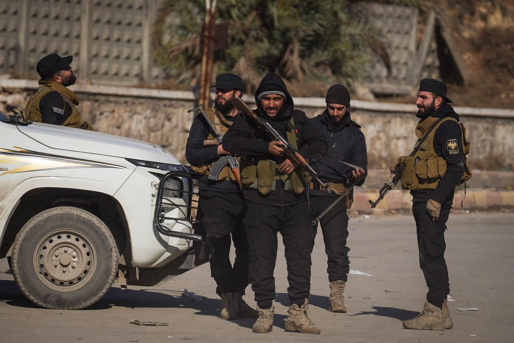 الجيش السوري يصدر بيانًا جديدًا حول الأحداث في دير حافر