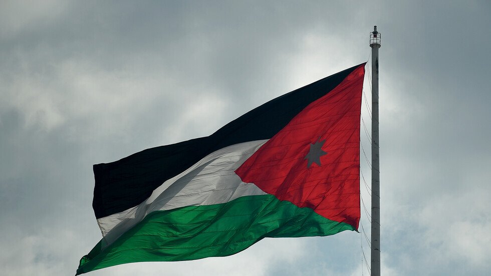 المملكة الأردنية الهاشمية: واحة الاستقرار وكنز التاريخ