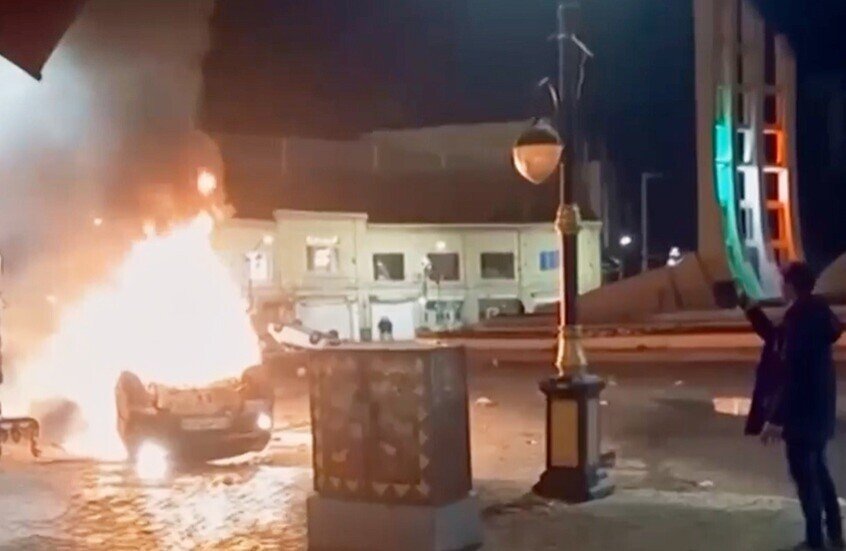 كندا تحذر رعاياها وتدعوهم لمغادرة إيران فورًا