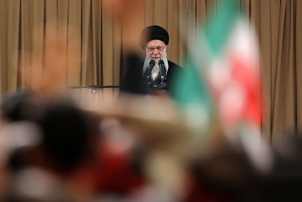 قلق في إسرائيل وواشنطن من الحالة "الصحية لخامنئي" وتداعياتها الإقليمية