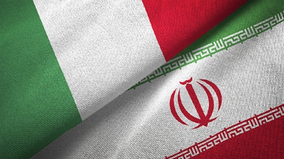 روما تسحب جزءا من بعثتها الدبلوماسية لدى طهران