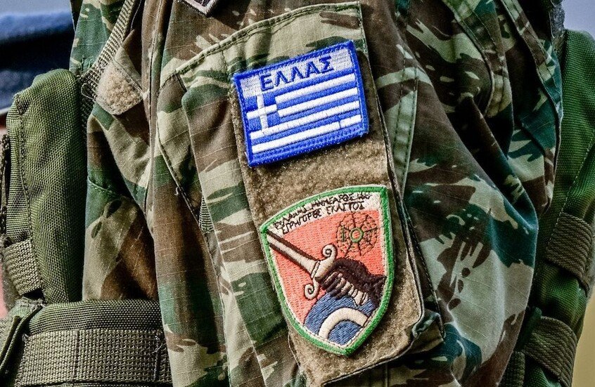 “الغارديان”: الـCIA تعترض مكالمة غريبة بين مقرب من ترامب وجهاز استخبارات أجنبي