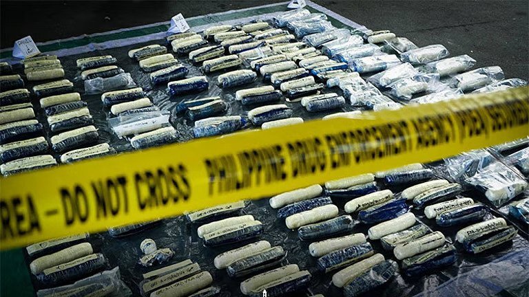 الفلبين تصادر شحنة ميثامفيتامين من أفغانستان مخبأة داخل الرخام