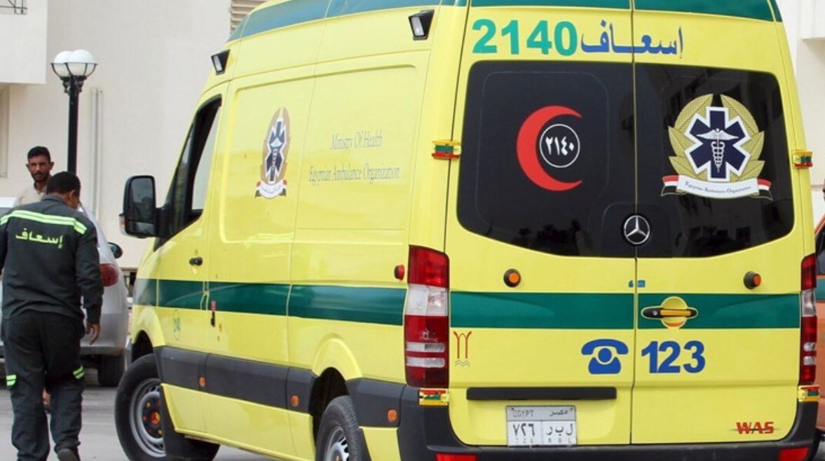 طفل مصري ينجو من الموت بأعجوبة (فيديو)