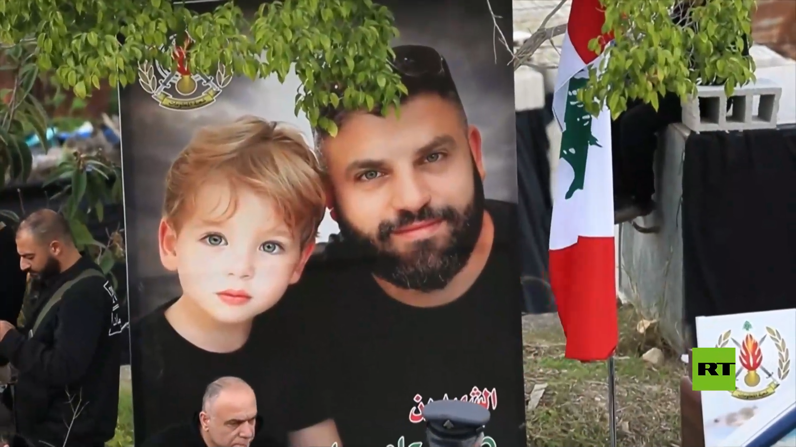 لبنان.. جنازة لضحايا غارة إسرائيلية بينهم طفل يبلغ من العمر 3 سنوات