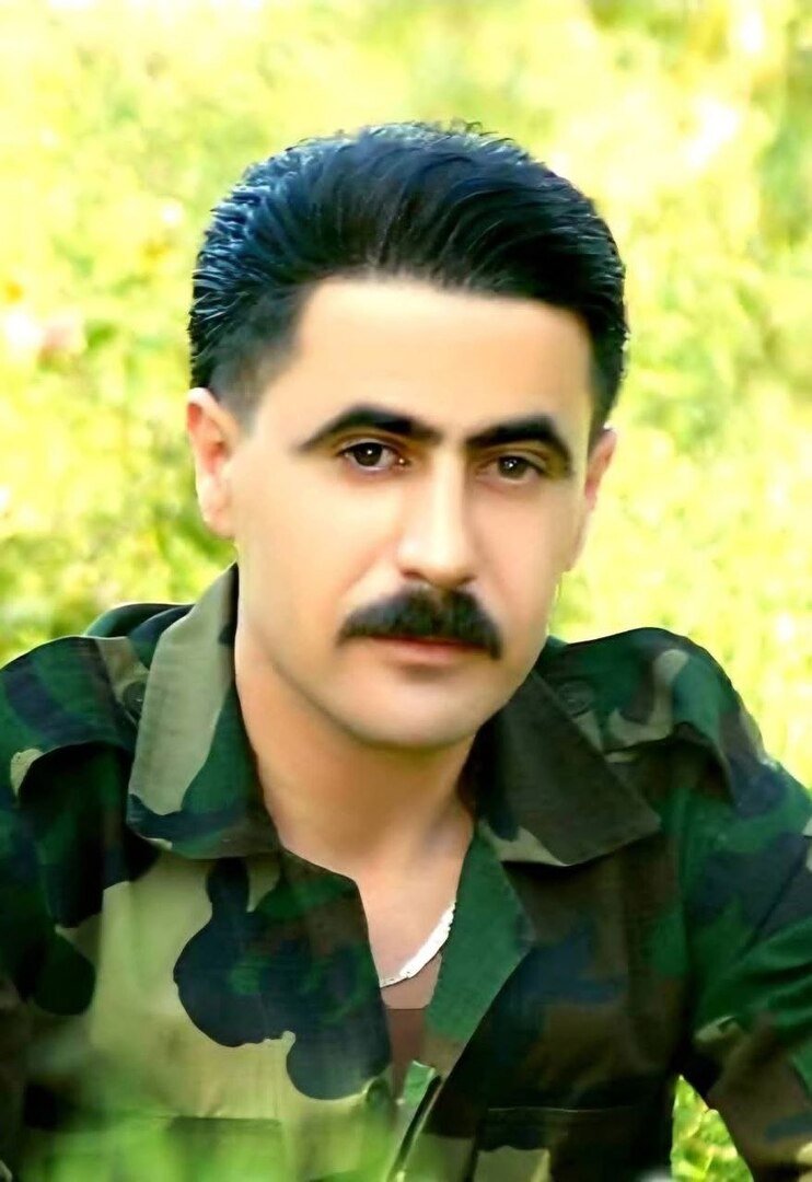 الداخلية السورية توضح تفاصيل مقتل فنان شعبي معروف بدعمه للأسد (صور)