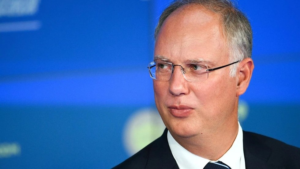 دميترييف: هيلاري كلينتون تخشى الحقيقة مثل باقي الليبراليين اليساريين المنغلقين
