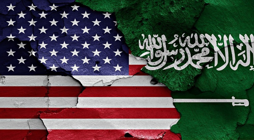 عشية زيارته للرياض.. ليندسي غراهام يهاجم السعودية بسبب الإمارات ورفضها اتفاقيات التطبيع مع إسرائيل
