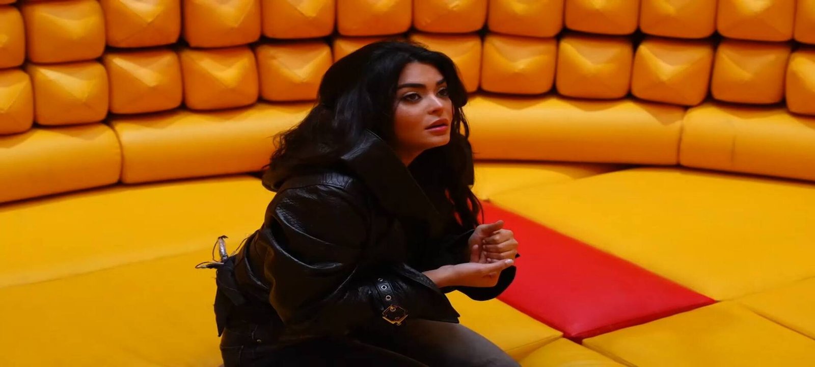 أزمة كبيرة تواجه برنامج رامز جلال “رامز ليفل الوحش” في مصر بسبب اتهامات بالإساءة وتلميحات غير لائقة