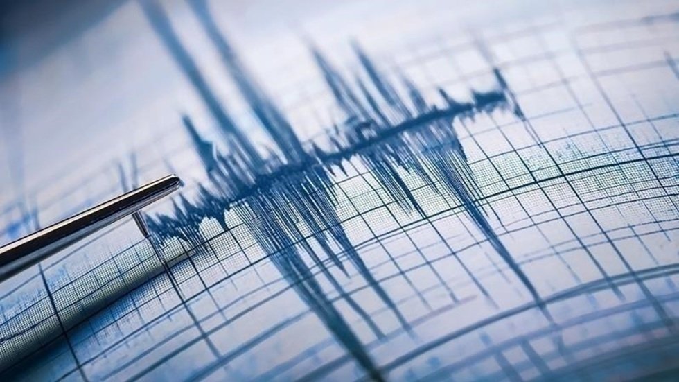 زلزال بقوة 7.1 درجات يضرب قبالة سواحل ماليزيا على عمق كبير جدًا في المحيط