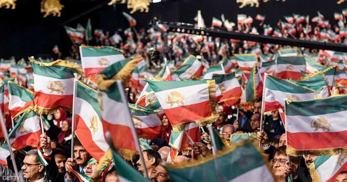 رهان واشنطن على تغيير النظام في إيران يصطدم بضعف المعارضة