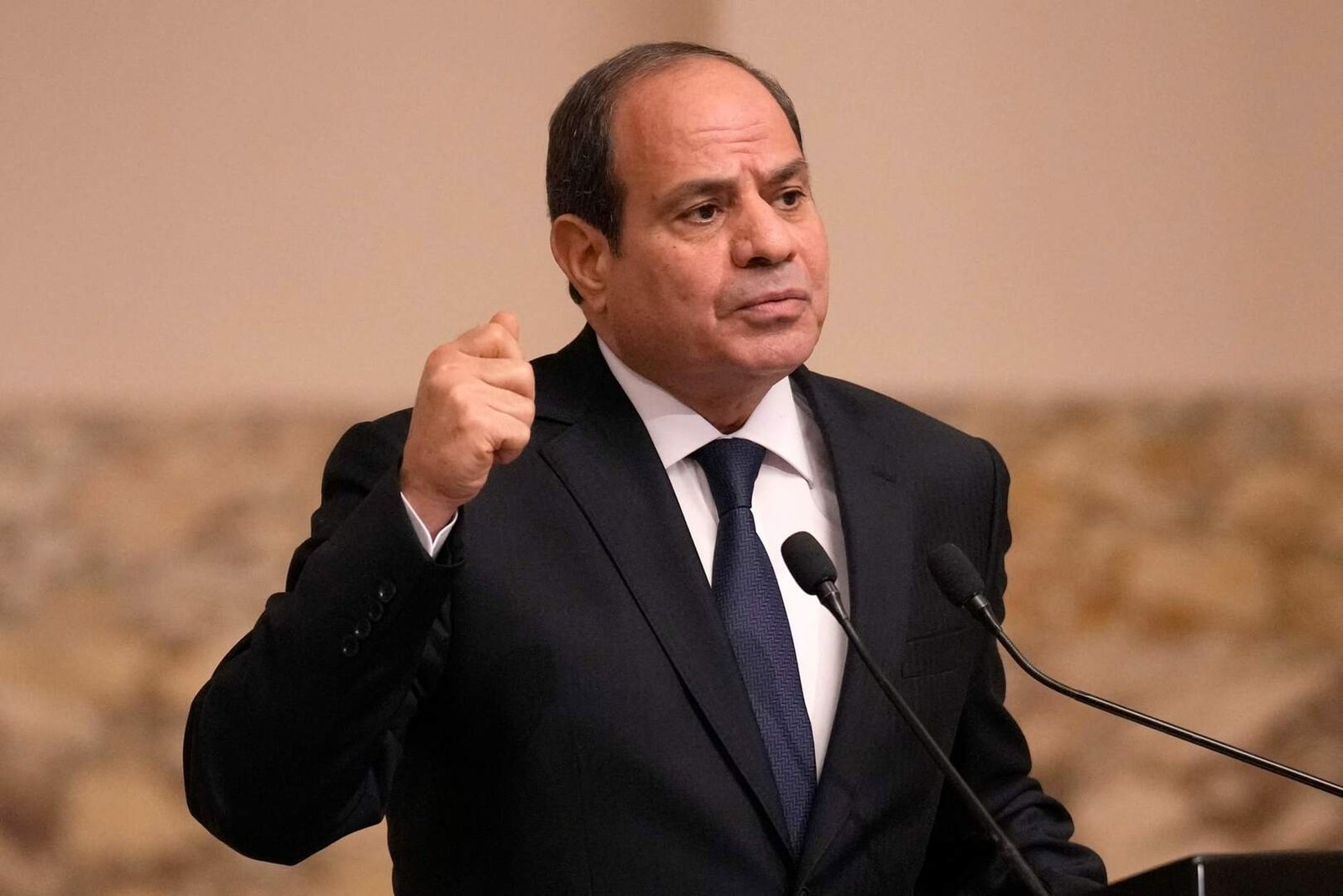 عبد الفتاح السيسي يوجّه رسالة حاسمة إلى دول الخليج ضد الاعتداءات الإيرانية