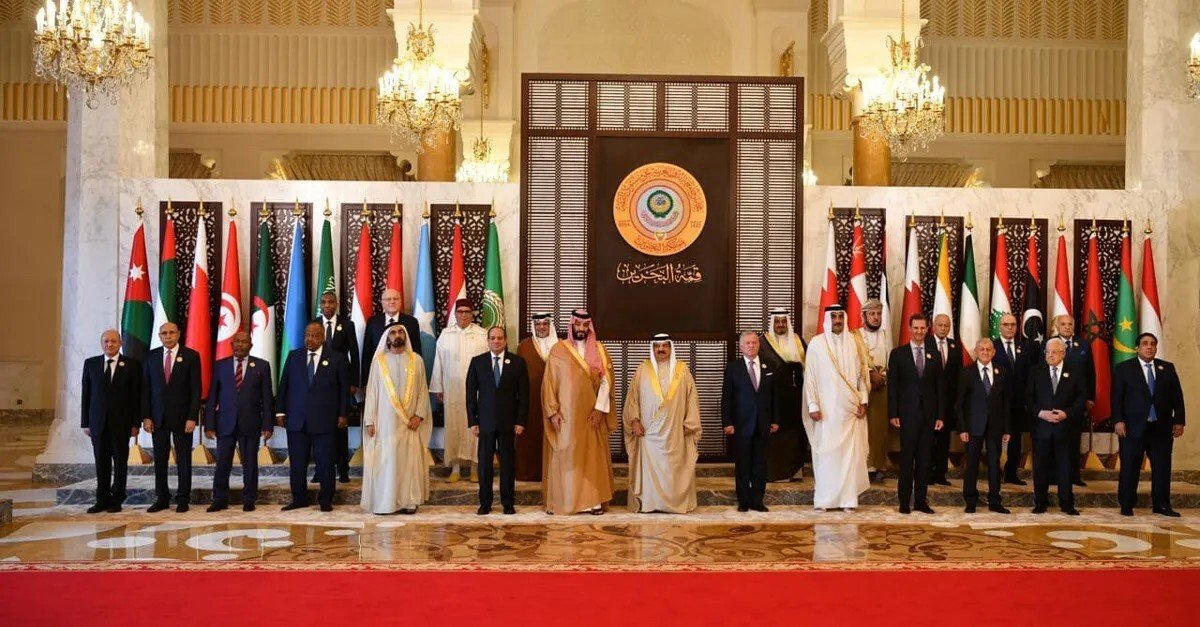 ملياردير إمارتي يكشف عن سبيل العرب الوحيد للنجاة من أزمات المنطقة