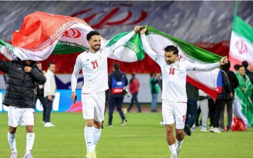 من التلويح بالانسحاب من المونديال إلى الاستعداد.. ماذا تغير في موقف إيران؟