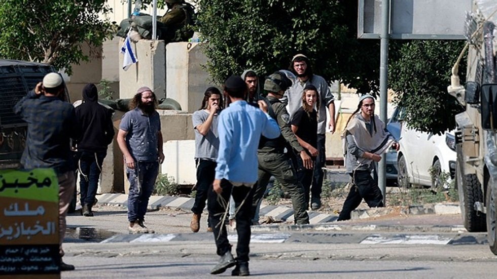 الخارجية الفلسطينية تدين "الإرهاب الممنهج" للمستوطنين الإسرائيليين