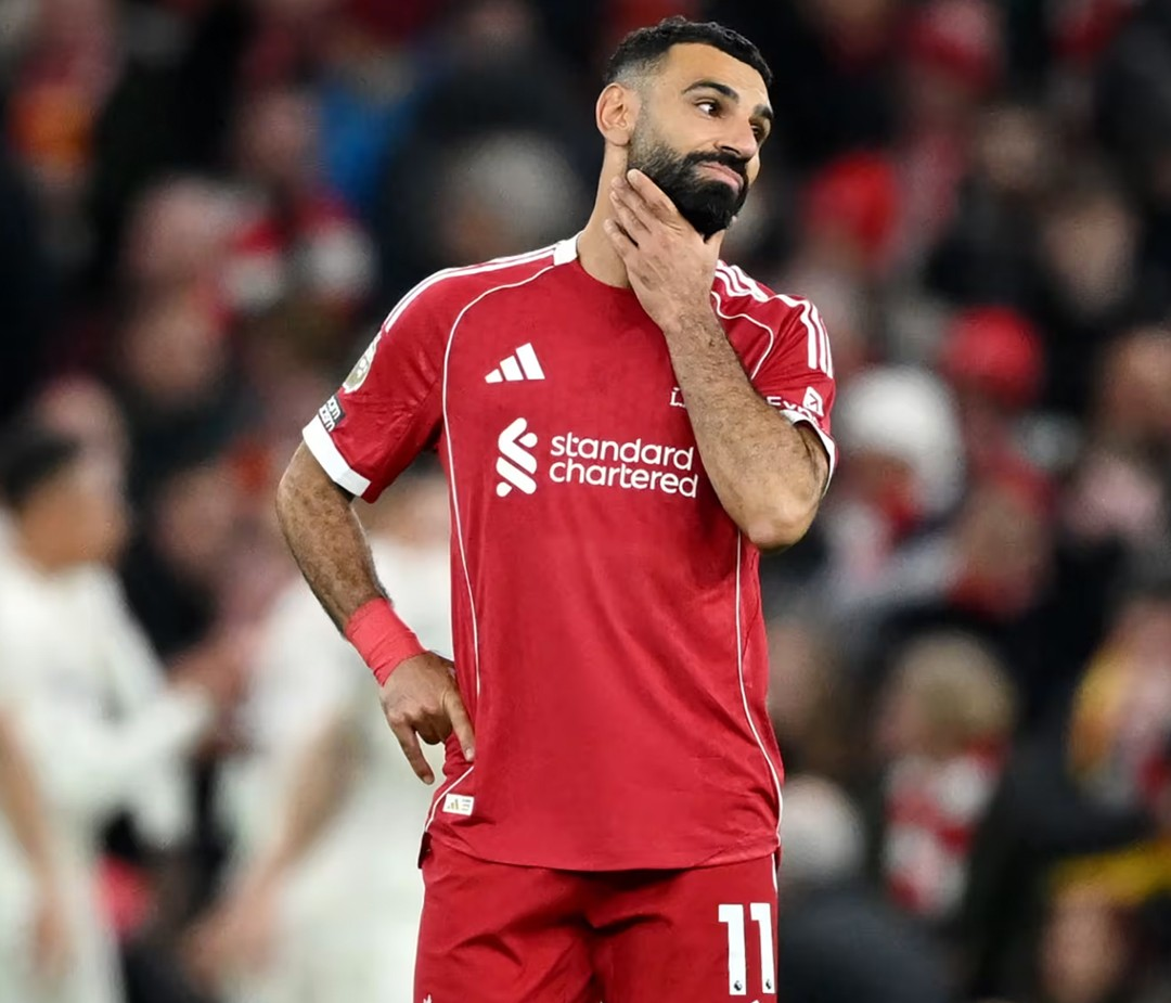 أبو تريكة يوجه نصيحة هامة لمحمد صلاح بعد تقدمه في السن وتراجع مستواه (فيديو)