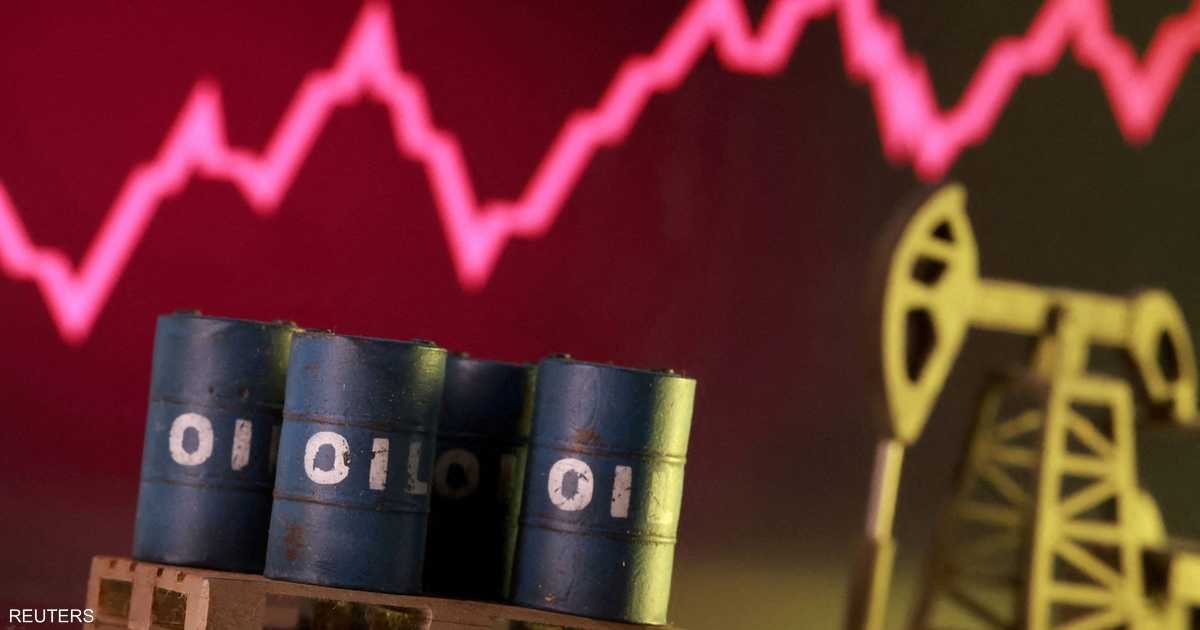 أسعار النفط تتجاوز مجددًا حاجز 100 دولار للبرميل.