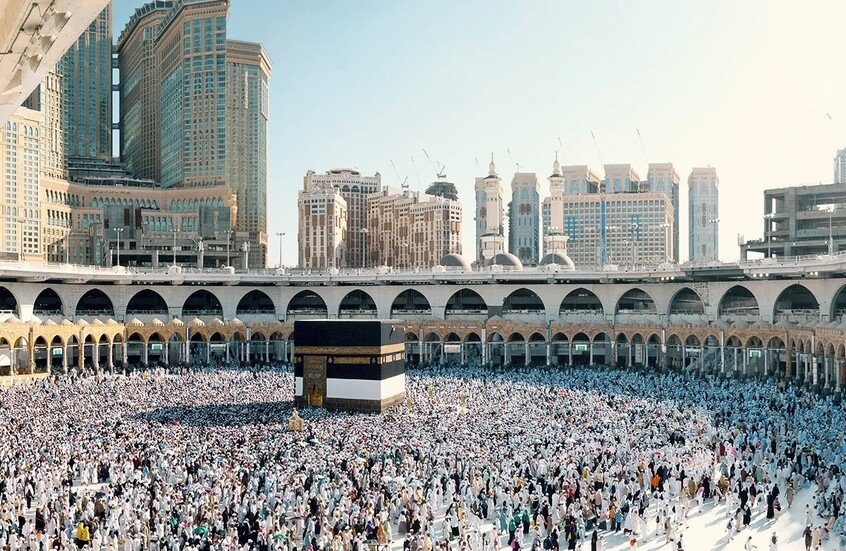 مصر تعلن وقف إصدار تأشيرات العمرة مؤقتاً