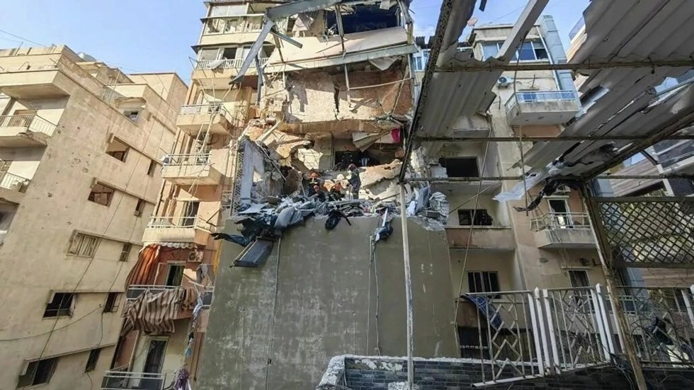 دونالد ترامب يطلب من بنيامين نتنياهو تقليص وتيرة الهجمات في لبنان لدعم مسار المفاوضات مع إيران