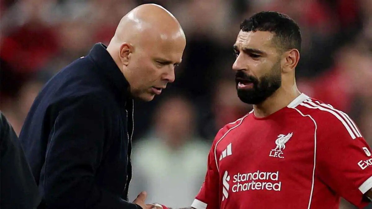 سلوت يكشف خطة ليفربول في سوق الانتقالات ويثير الجدل بتصريحات حول محمد صلاح