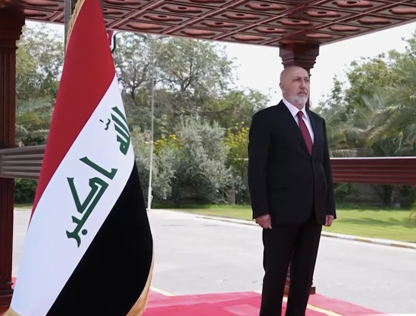 الرئيس العراقي نزار أميدي يتسلم رسمياً مهام منصبه خلال مراسم أقيمت في قصر بغداد.
