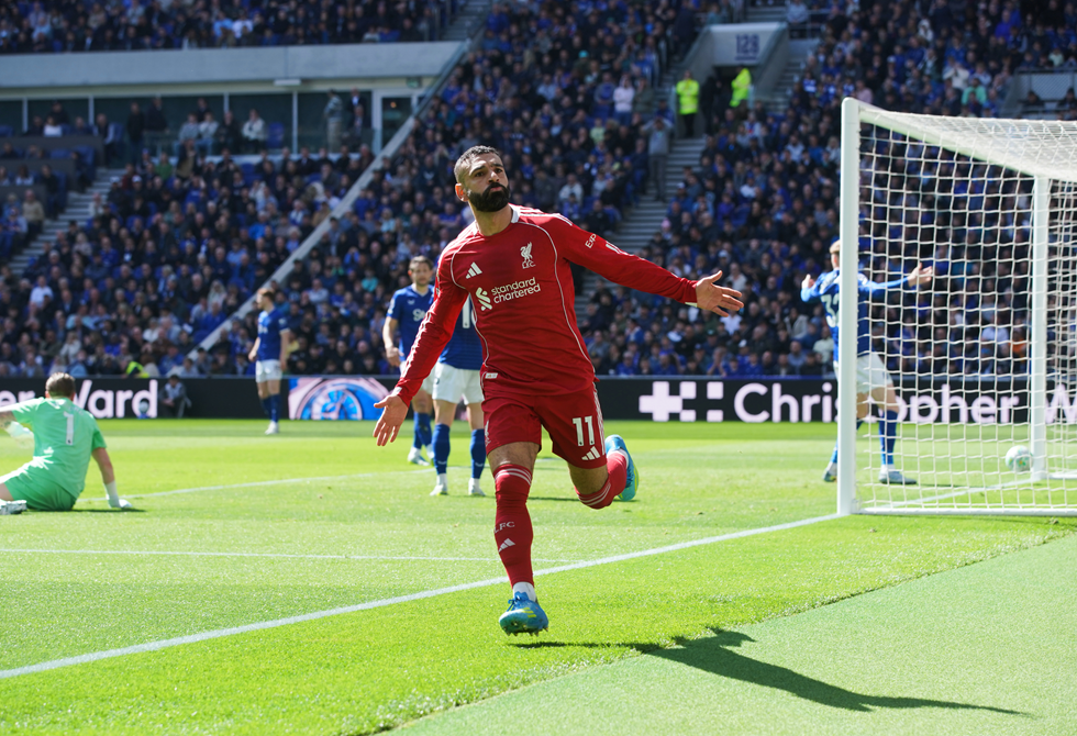 ليفربول يفوز في مباراة مثيرة وصلاح يسجل في ديربي الميرسيسايد