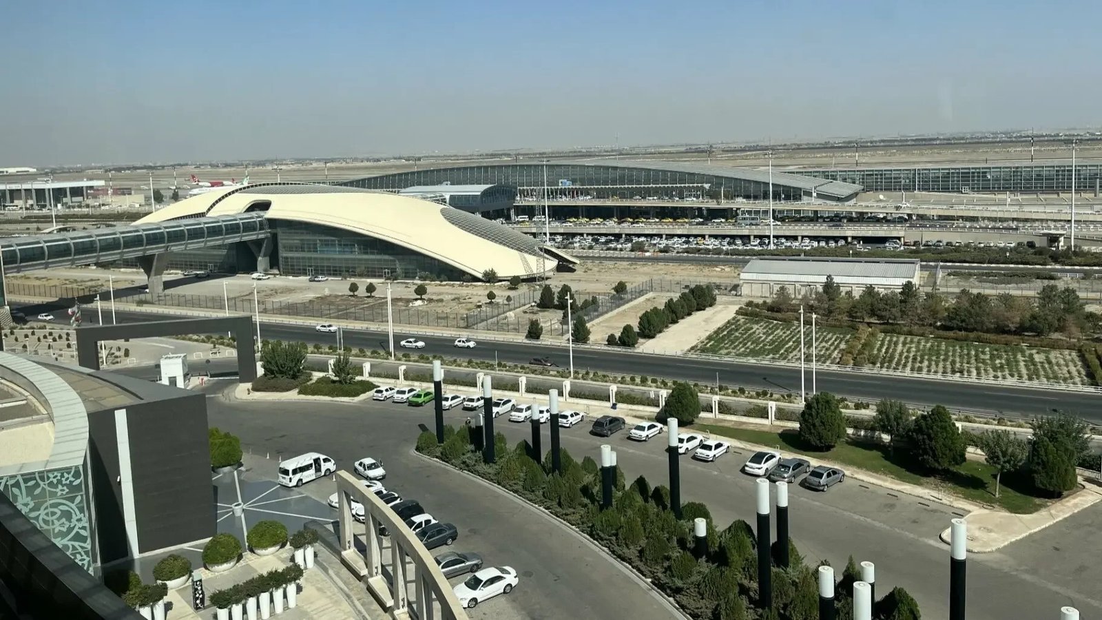 التلفزيون الإيراني: استئناف الرحلات الدولية من مطار الإمام الخميني بطهران