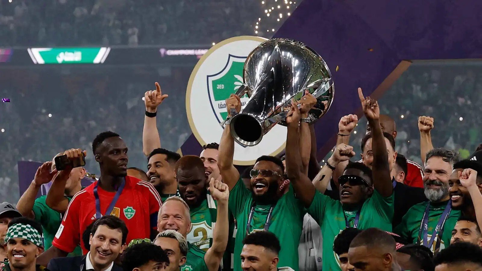 تغريدة مثيرة من الأهلي السعودي بعد التتويج بدوري أبطال آسيا للنخبة (صورة)
