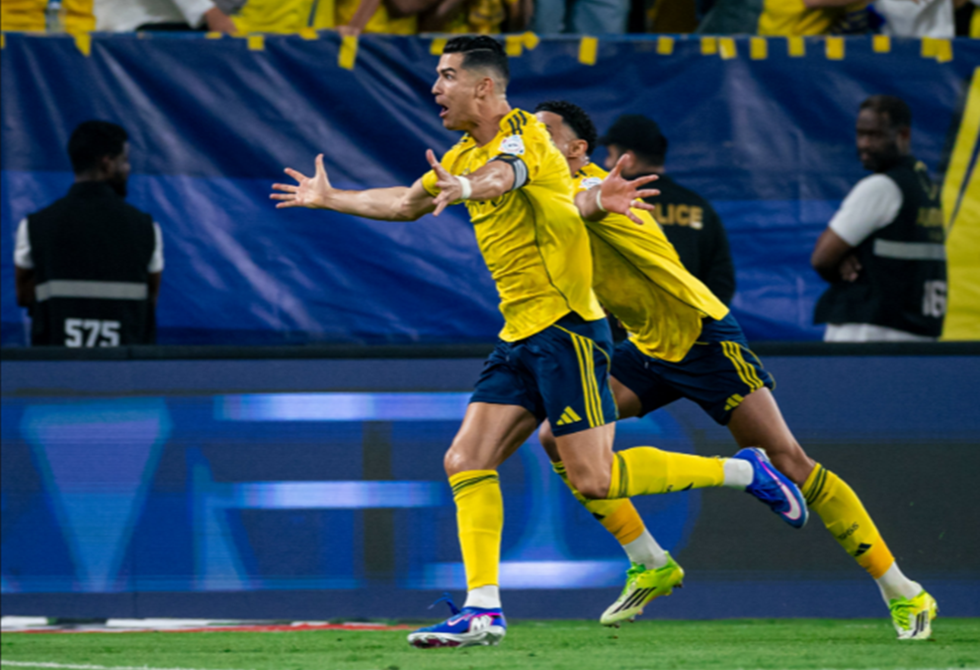 كريستيانو رونالدو يقود النصر السعودي للفوز على الأهلي السعودي ويقترب من حسم لقب الدوري