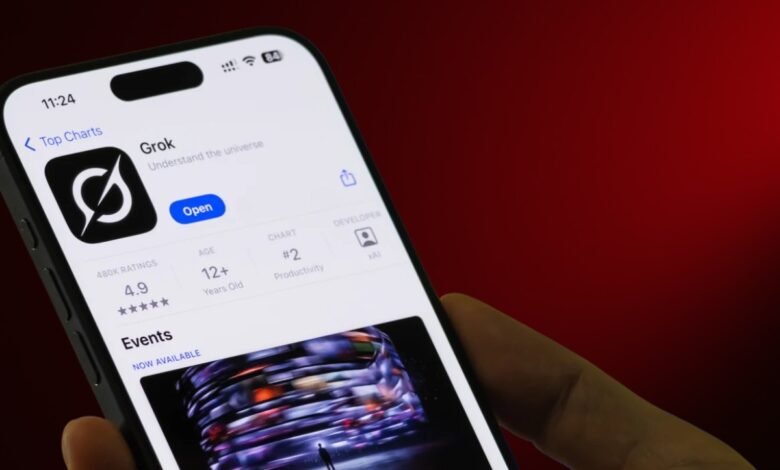 تقرير: آبل تهدد بحذف تطبيق “Grok” بسبب محتوى إباحي مُفبرك