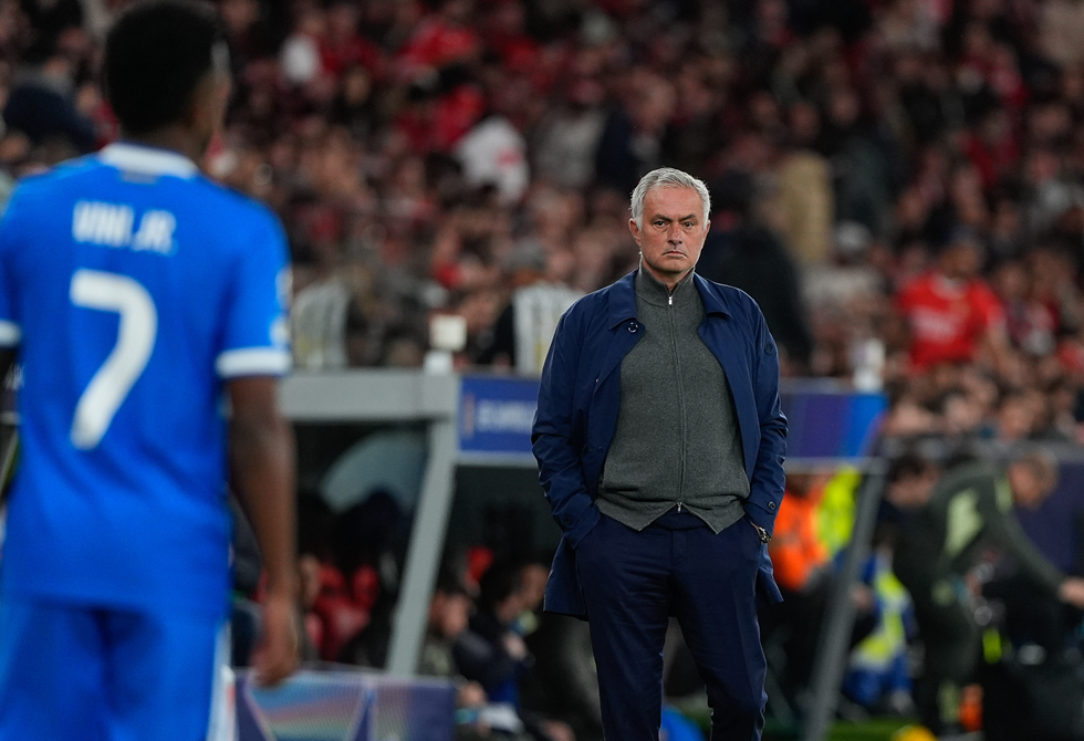 مورينيو يحسم الجدل بشأن مفاوضاته مع ريال مدريد