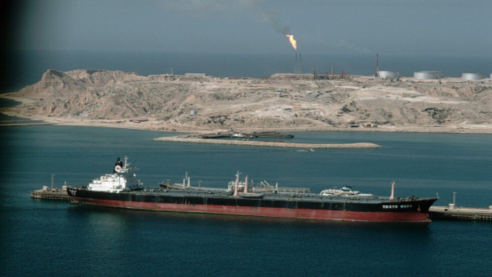 بلومبرغ: اضطراب في الملاحة بمضيق هرمز عقب تصريحات ترامب