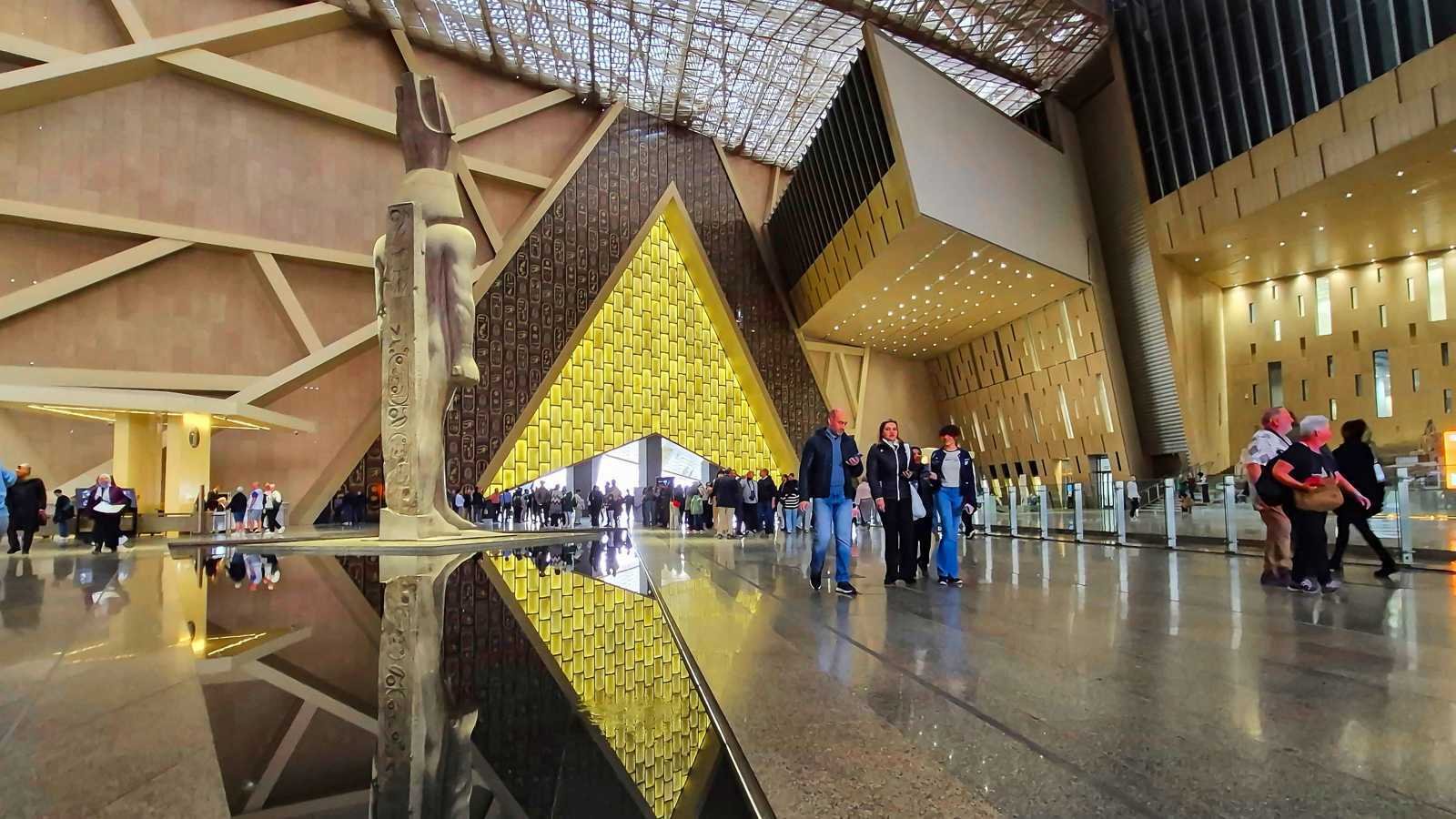 المتحف المصري الكبير يصبح “أيقونة خضراء” بدعم ياباني