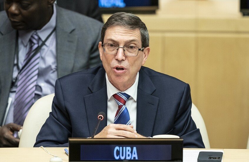 Cuba تندد بالتهديدات الأمريكية بشن عمل عسكري ضد الجزيرة وتصفها بـ”الجريمة الدولية”
