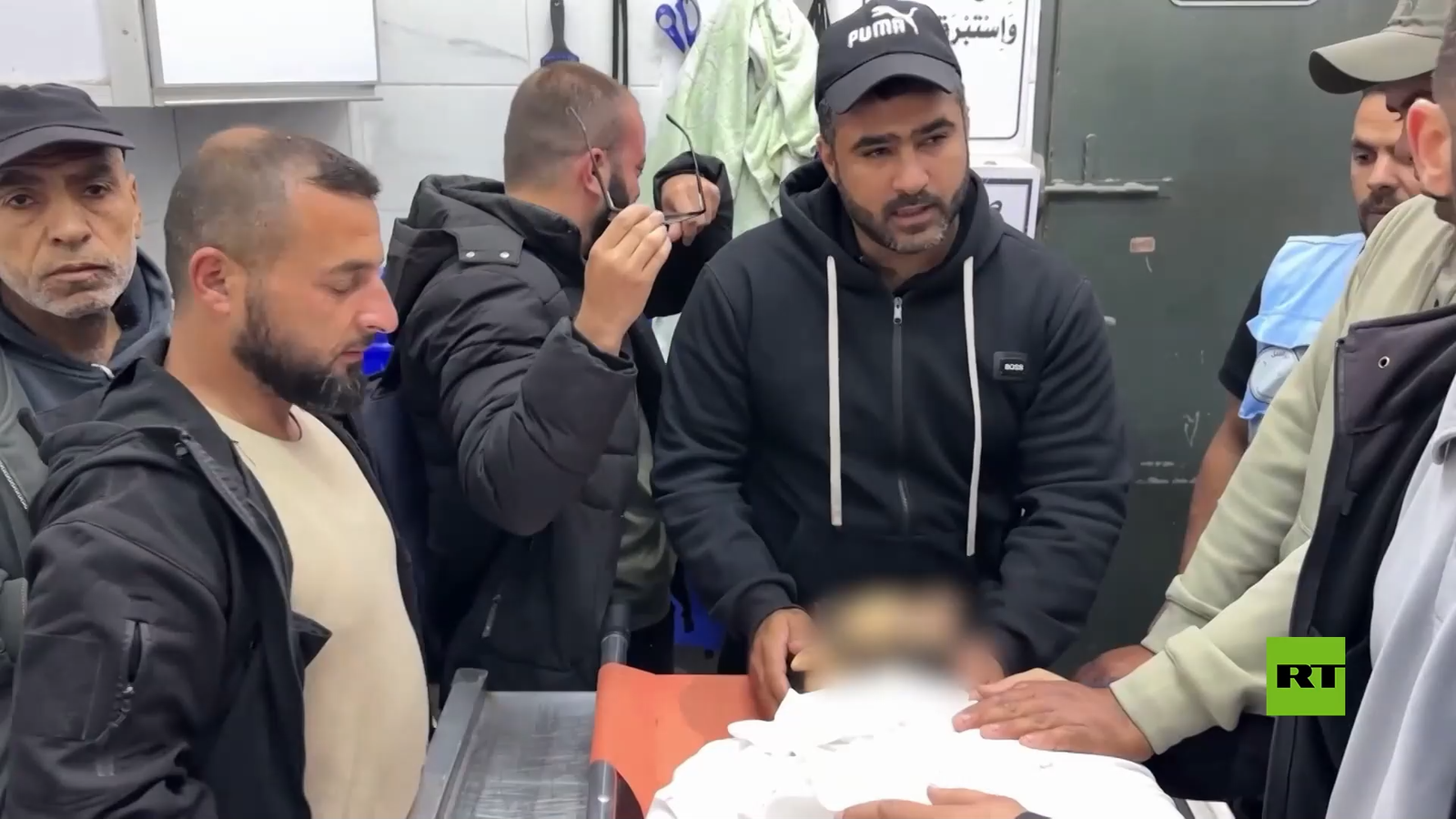 تشييع نجل القيادي في حركة حماس خليل الحية بعد مقتله في قصف إسرائيلي على غزة