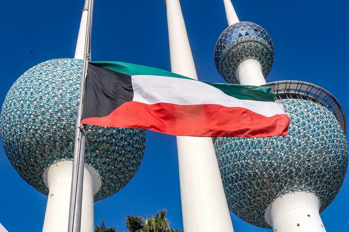 الدفاع الكويتية تعلن رصد مسيّرات معادية في أجواء البلاد والتعامل معها فورا