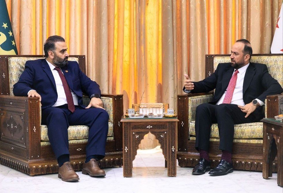 وزير الإعلام السوري الجديد يبدأ مهامه رسميا