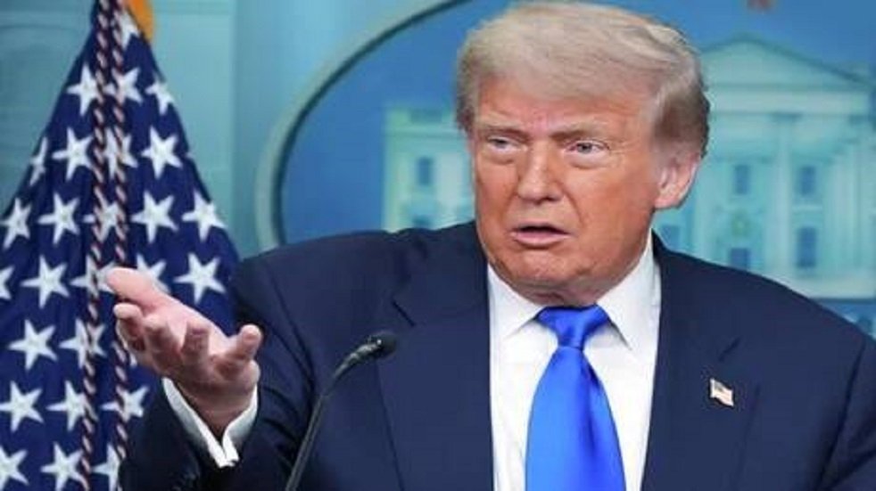 ترامب يهاجم النائب ماسي بوصفه “غير مخلص” و”وقح ومتصنع”
