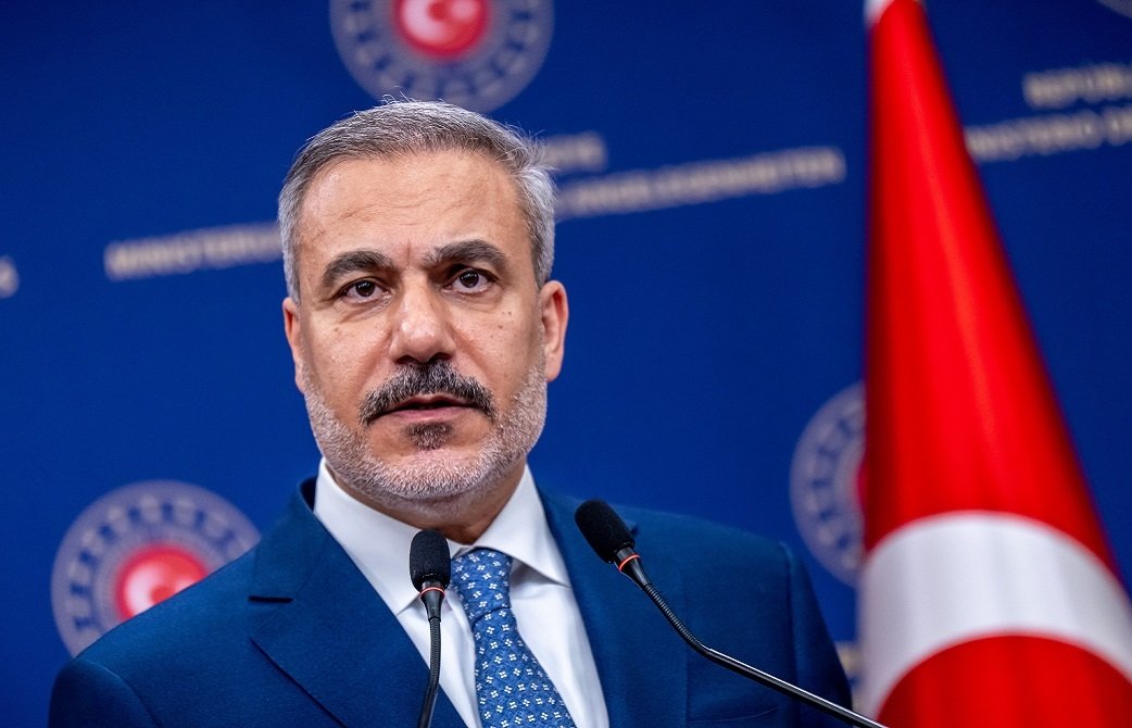 وزير الخارجية التركي هاكان فيدان يؤكد أهمية استئناف المفاوضات بين روسيا وأوكرانيا لإنهاء النزاع