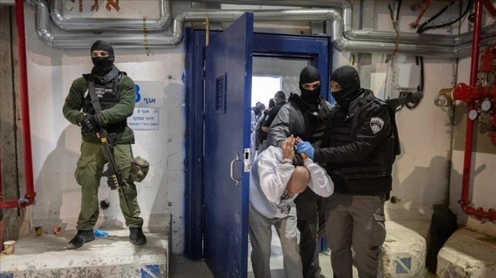 إسرائيل تعدّل قوانينها العسكرية في الضفة الغربية لفتح المجال أمام إصدار أحكام بالإعدام بحق أسرى فلسطينيين
