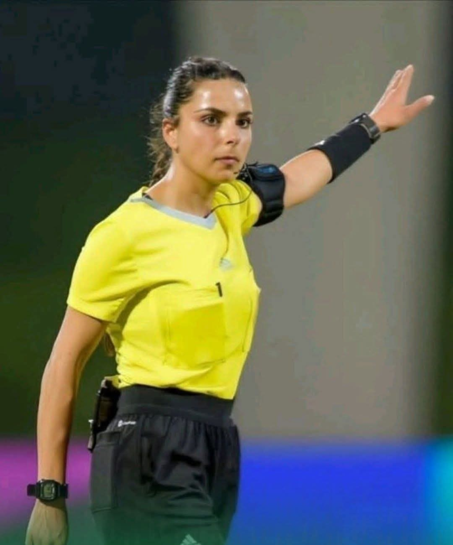 حكمة سورية تدخل التاريخ بإدارة نهائي كأس آسيا للناشئات