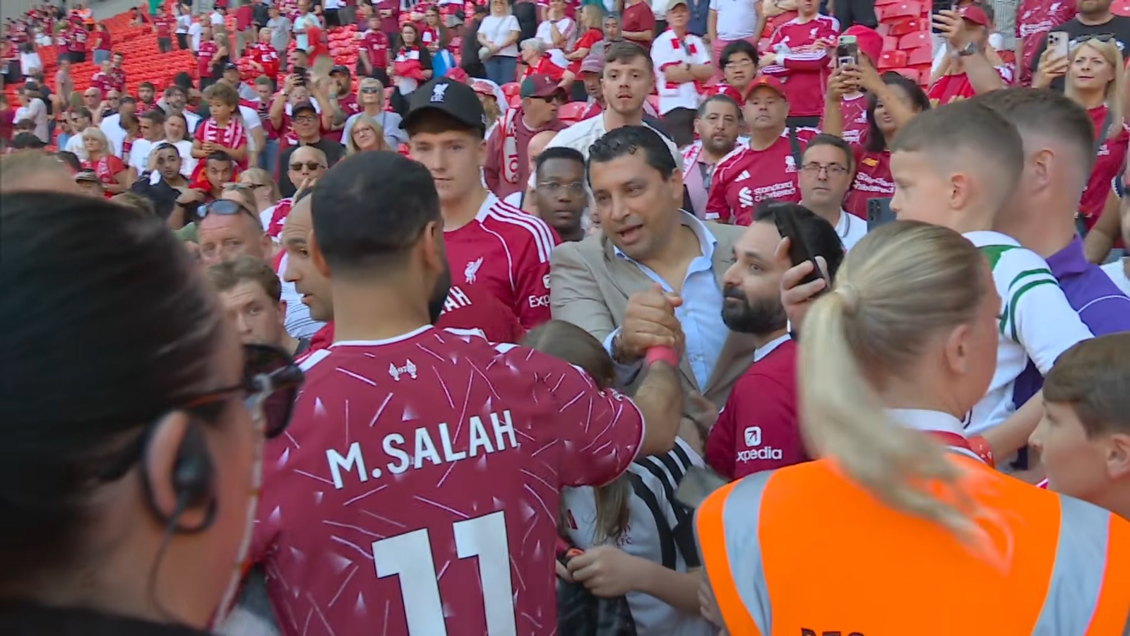 صلاح يقود ليفربول للتأهل إلى دوري أبطال أوروبا بعد التعادل مع برينتفورد في ليلة وداع الملك