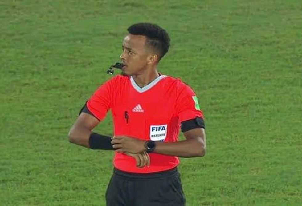 "أضاعوا أكبر حلم في حياتي".. الحكم عمر أرتان يكشف كواليس احتجازه في الولايات المتحدة قبل ترحيله
