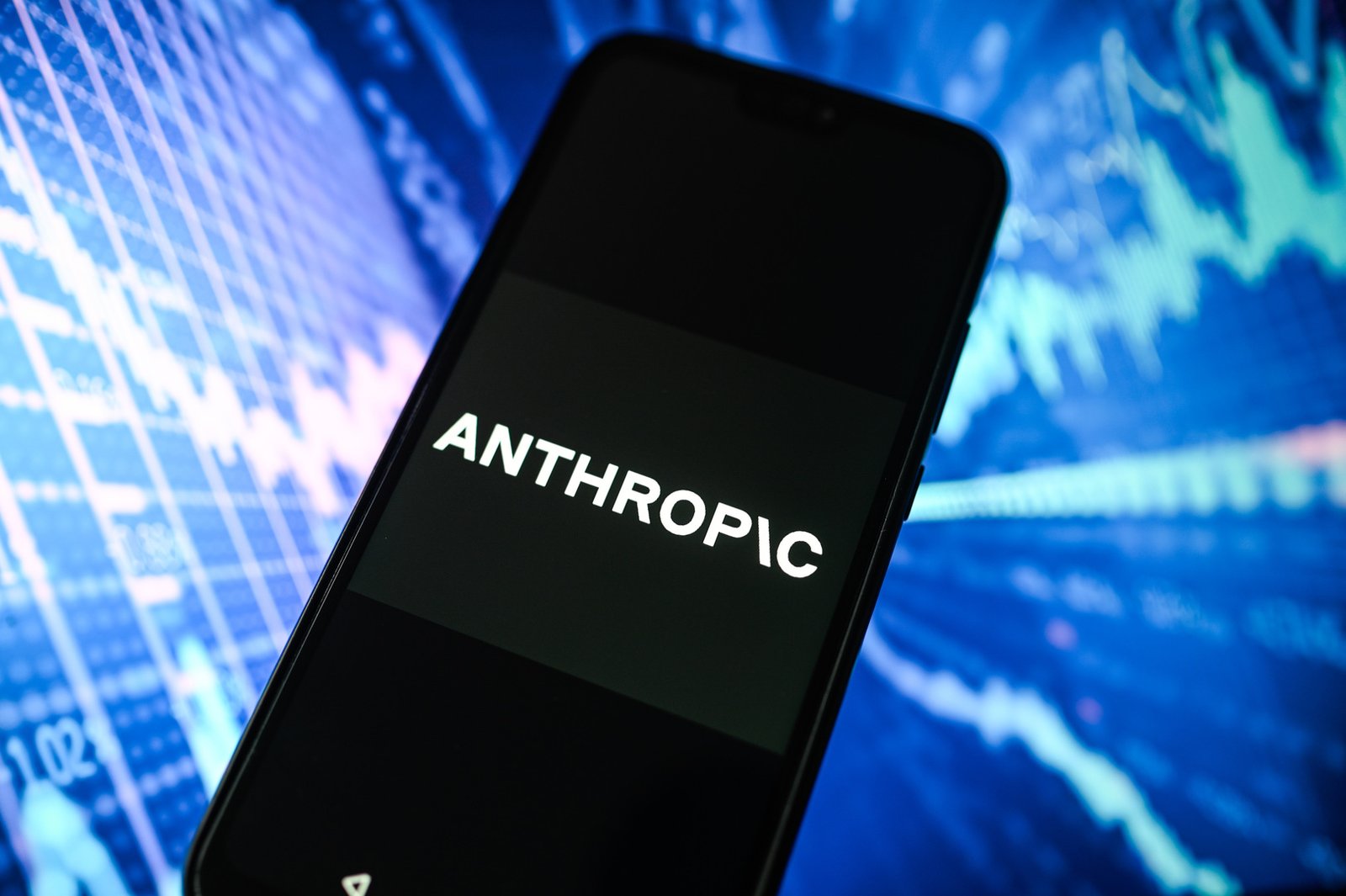 المفوضية الأوروبية تتابع تأثير القيود الأمريكية على شركة Anthropic