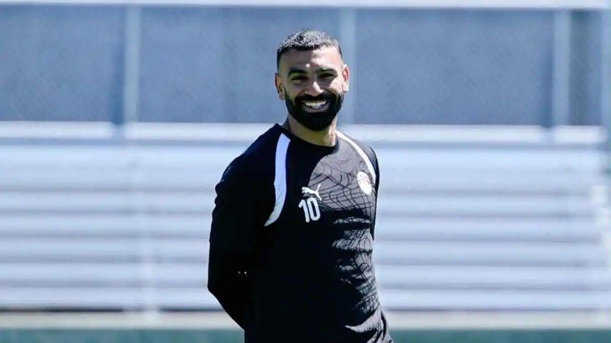 "قوبل بالرفض".. محمد صلاح يعرض نفسه على عملاق أوروبي في خطوة مفاجئة